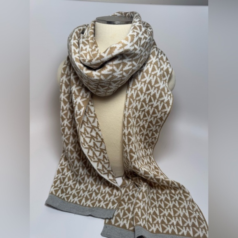 Michael Kors Winter Scarf Beige White Monogram MK Dedigner Accessories NWT